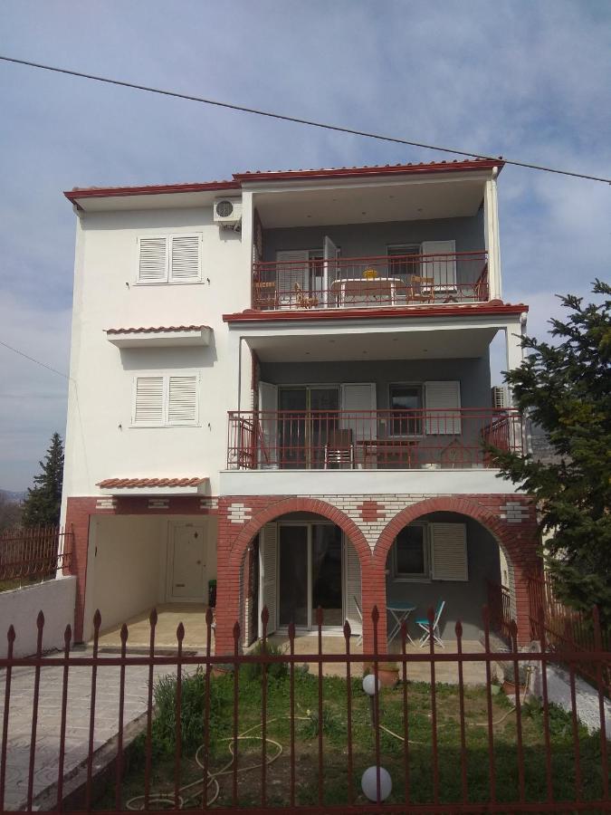 Apartment Agnanti Apts And *