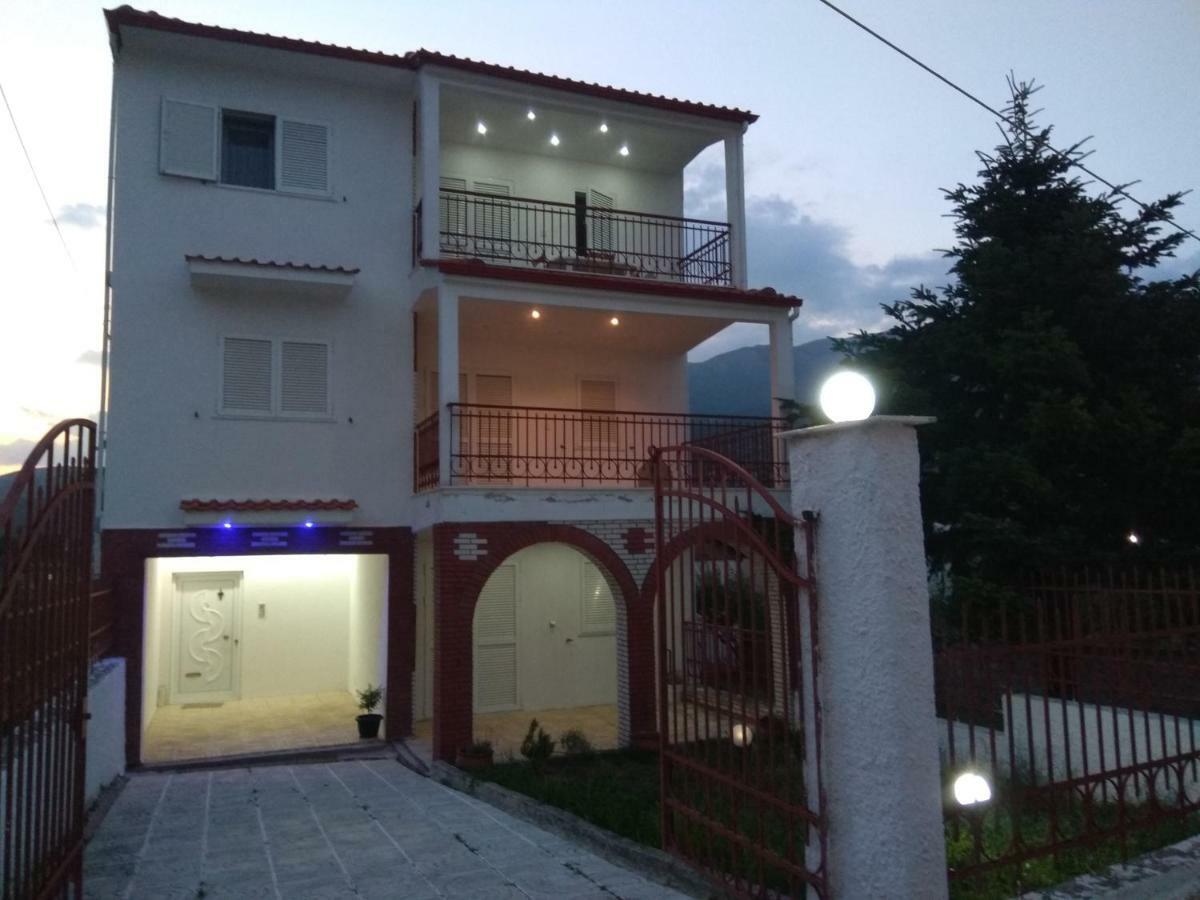Agnanti Apts And Agio Pnevma